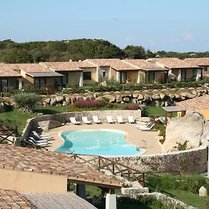 **** Aparthotel Punta Falcone Italia
